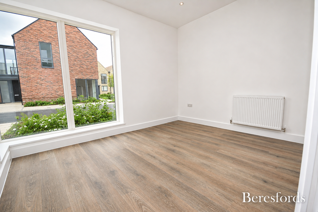 46, St. Andrews Drive, Chelmsford photo 4