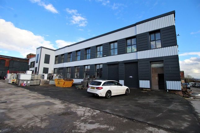 Office to let in Honeywell Lane, Oldham