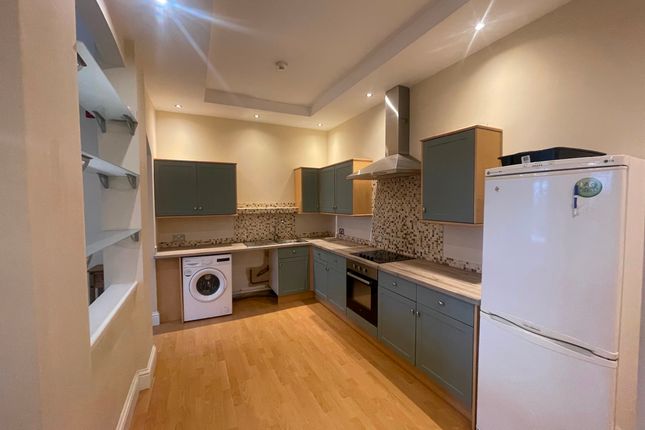 Flat 4, 10 Edward Street, Pontardawe, Swansea photo 3