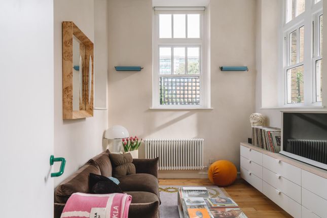 38 St Giles Road, London photo 4