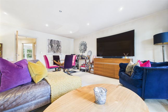 Flat 2, The Nutshell,, River Road, Maidenhead photo 4