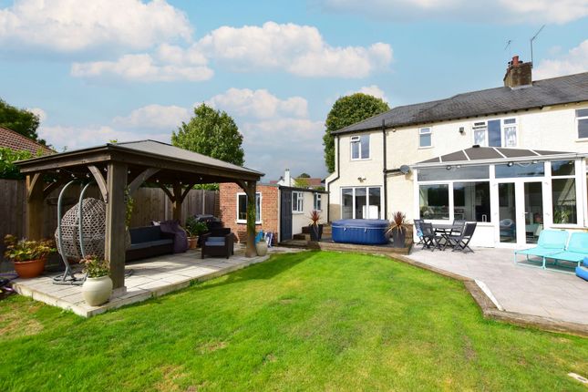 148 Toms Lane, Kings Langley photo 4