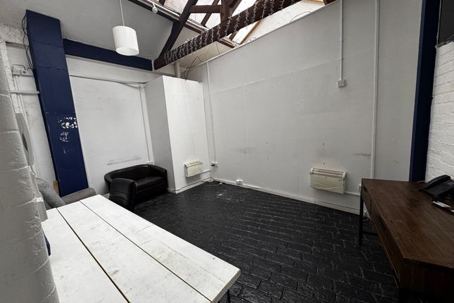 Thumbnail Office to let in Berry St, Wolverhampton