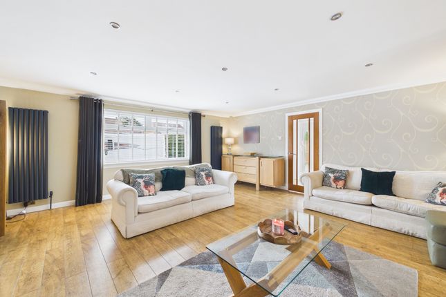 13, Selkirk Way, Carnbroe, Coatbridge photo 2