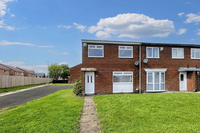 Thumbnail Terraced house for sale in Cottingwood Green, Blyth