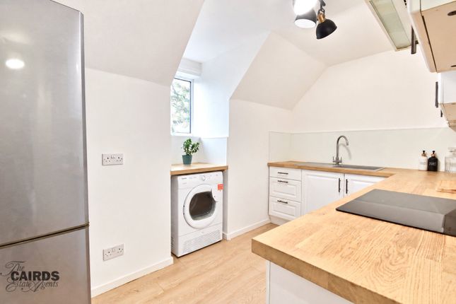 Flat 8, 22, Kingston Avenue, Surrey photo 5