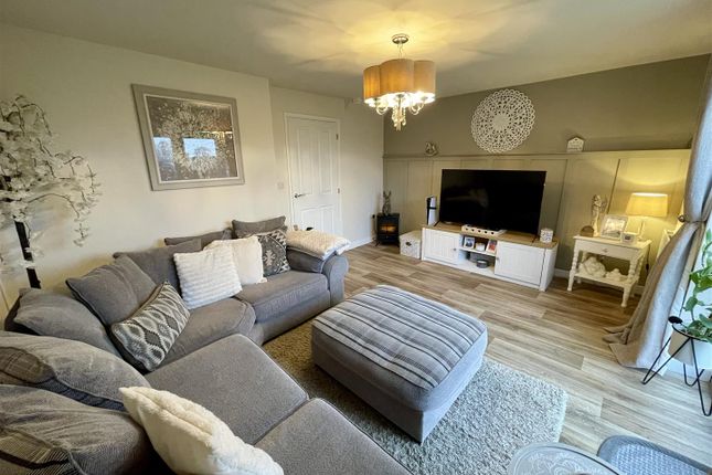 60, Haydock Drive, Darlington photo 2