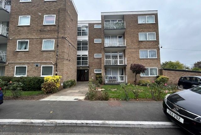 2-bed flat on 32 Sunnydene Lodge, Sunnydene Gardens, Wembley, £375,000