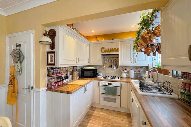 8, Beach Road, Fleetwood photo 3