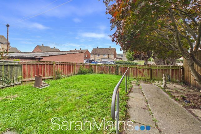 15 Borrowdale Crescent, Blaydon-On-Tyne photo 4
