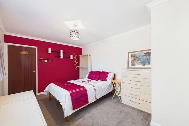 48, Polham Lane, Somerton photo 4