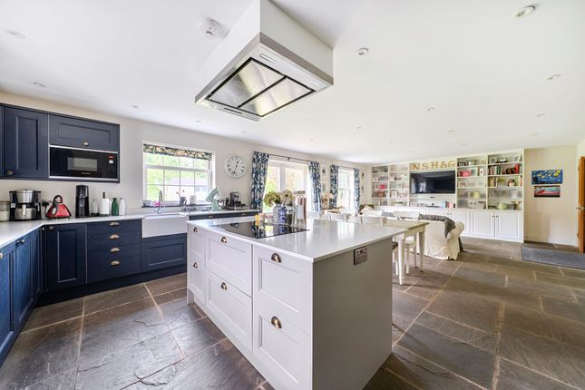 Cedar House London Road, Pulborough photo 2