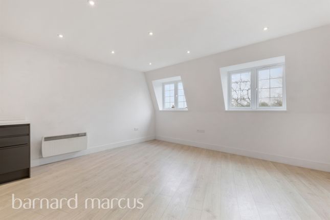 Flat for sale in Station Parade, Brighton Road, Sutton