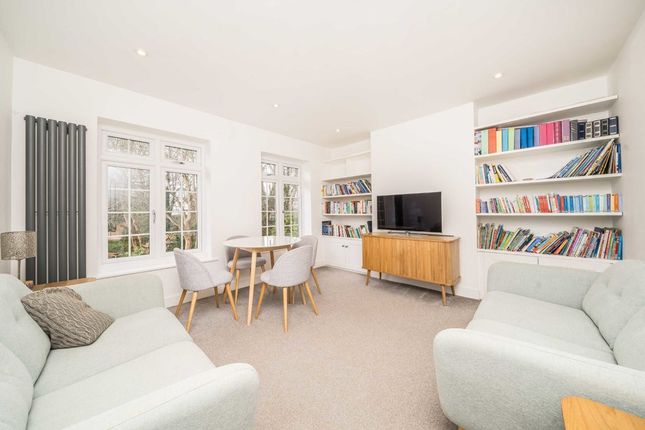 Flat for sale in Portsmouth Road, Thames Ditton