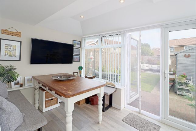 4, Carnforth Close, Wallsend photo 4