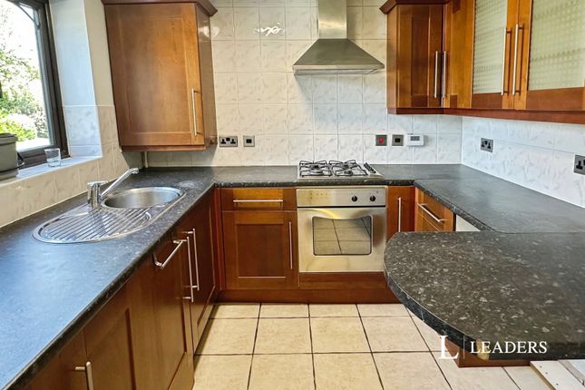 25, Gatcombe Grove, Nottingham photo 4