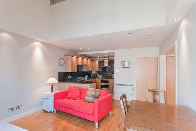 Thumbnail Flat to rent in Thames Heights, 52-54 Gainsford Street