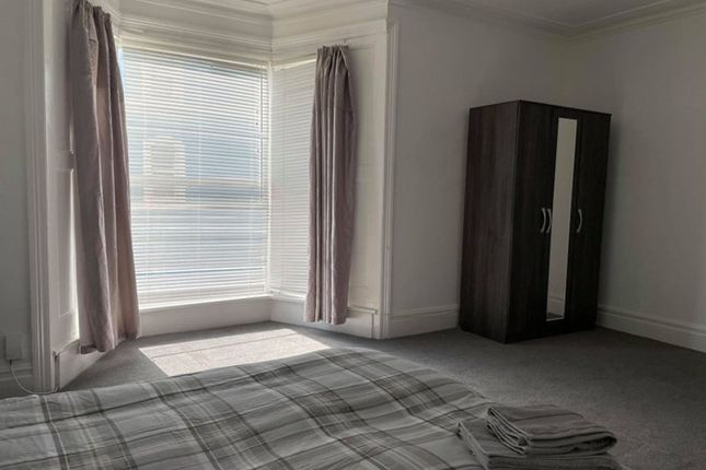 4 Bonville Terrace, Swansea photo 5
