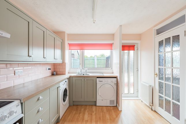 203, Cameron Crescent, Bonnyrigg photo 4