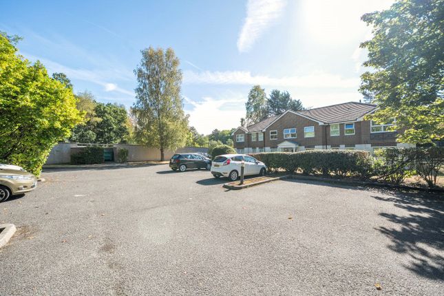 3, Pear Tree Court, Camberley photo 3