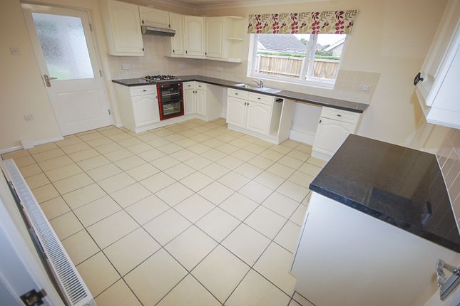 2, Godson Avenue, Sleaford photo 4