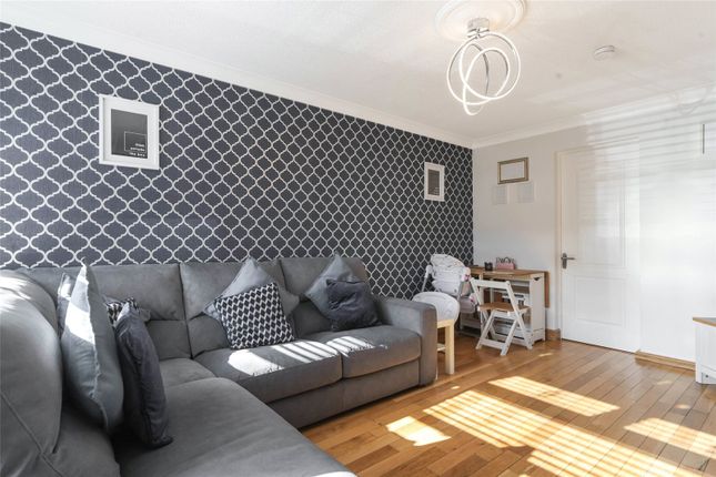 17, Kelvinvale, Glasgow photo 4