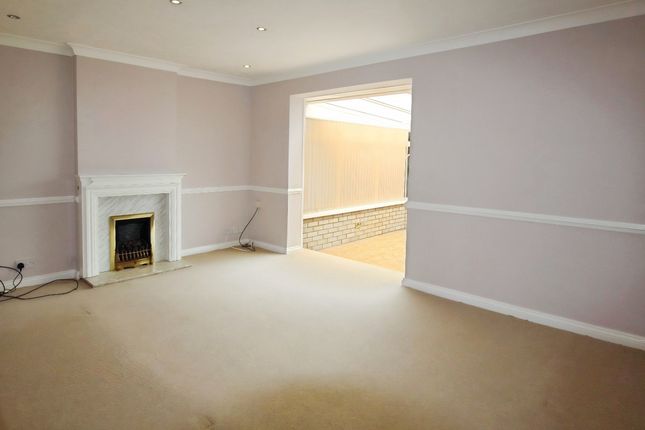28 Drinkwater Close, Newmarket photo 4