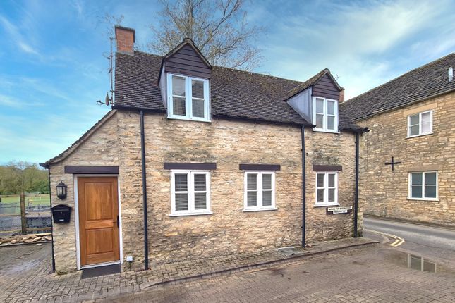 Cottage for sale in Gloucester Street, Cirencester