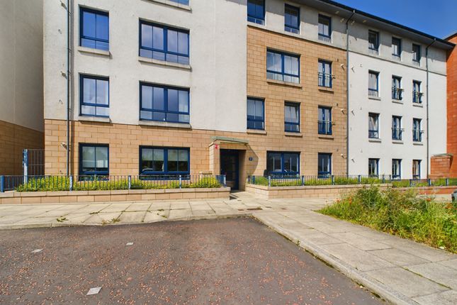 Thumbnail Flat to rent in Rosebery Terrace, Oatlands, Glasgow