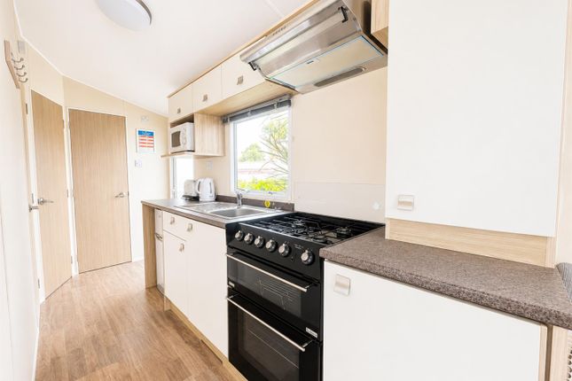 74, Orchard, Ramsgate photo 4