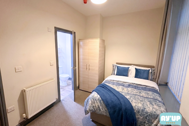 Room 2, 19 Moorgate Street, Rotherham photo 2