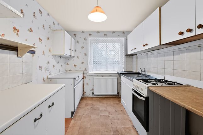 28 Avonbank Avenue, Grangemouth photo 5