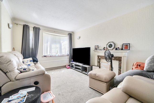 7, Somerstown Court, Reading photo 3