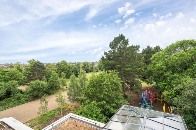 Flat 156, Cranston Court, London photo 4