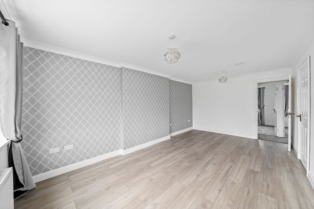 14 Coldstone Drive, Wigan photo 3
