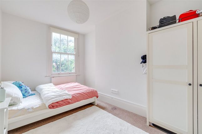 34,, Westcroft Square, London photo 3