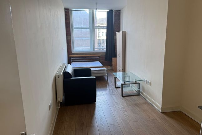 Flat 14, 26, Canal Road, Bradford photo 4