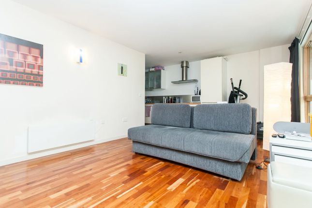Gainsborough Studios North, Flat 9, 1, Poole Street, London photo 4