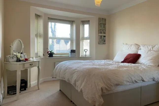 Apartment 5, 250 Lynfield Court, Robin Hood Lane, Birmingham photo 5