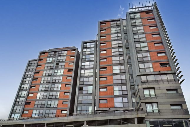 Flat for sale in 72 Lancefield Quay, Glasgow