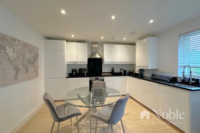 Flat 6 Eclipse Apartments, 17 Ongar Road, Brentwood photo 3