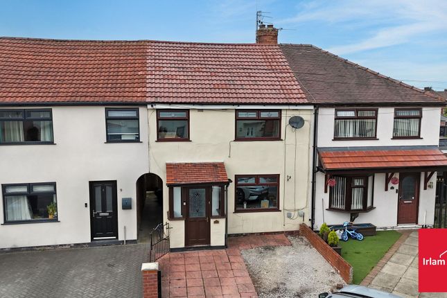 11 Gerrards Close, Manchester photo 2