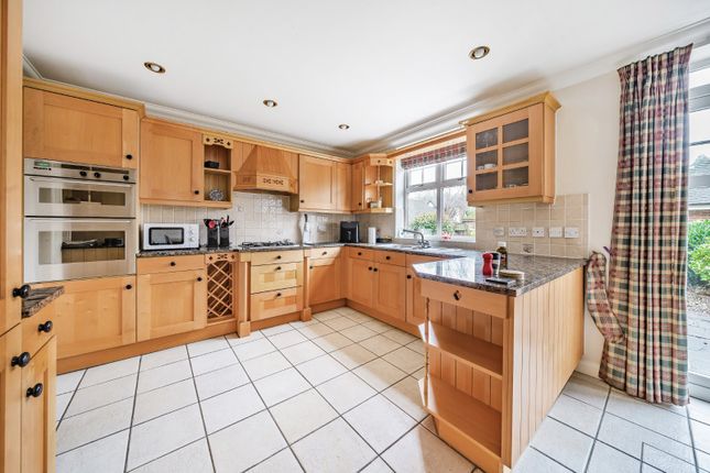 Town house for sale in Highlands, Farnham Common