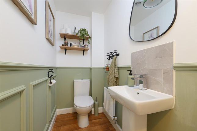 13, Rhondda Vale, Aylesham photo 3