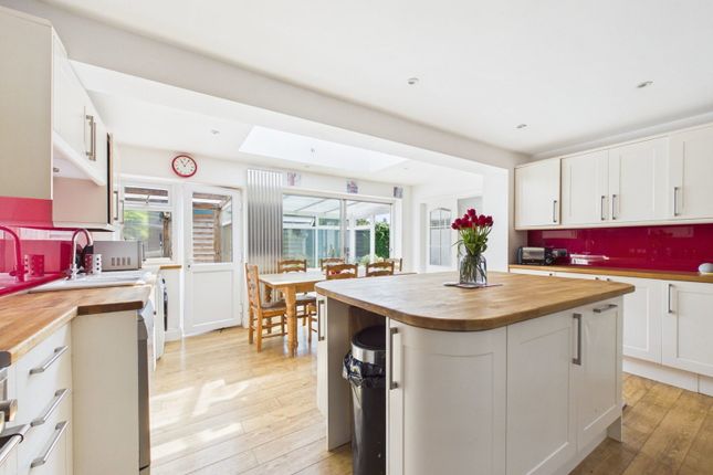 46, Rowlands Road, Horsham photo 2