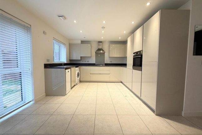 Colliford Road, Grays photo 3