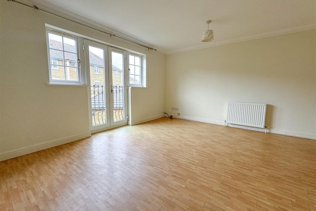 4, Long Beach Mews, Eastbourne photo 3