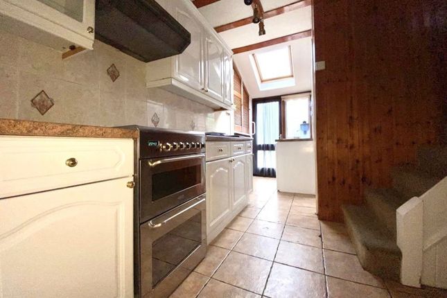 129, Slough Road, Berks photo 5