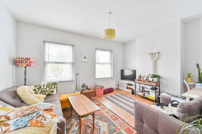 Thumbnail Flat to rent in Natal Road, Streatham Common, London
