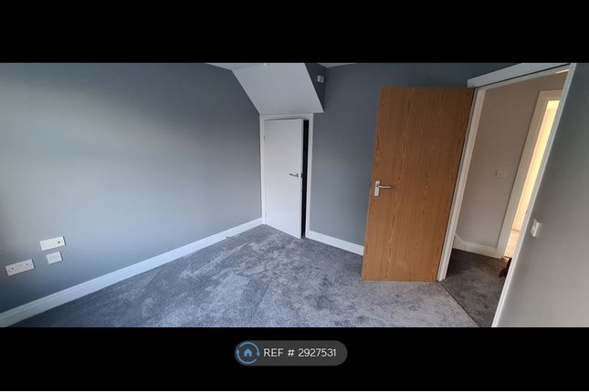 A Ryefield Avenue, Uxbridge photo 4